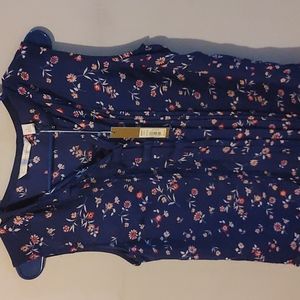New with tag floral top